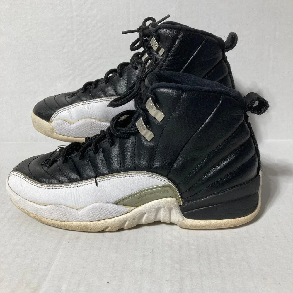 Nike Air‎ Jordan 12 Retro Size 5.5Y (Women's 7.5)